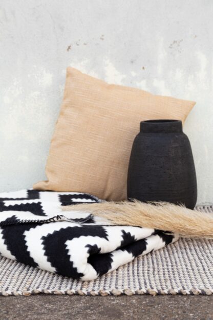 Blanket/Plaid 150 x 200cm BLACK/WHITE - Image 2
