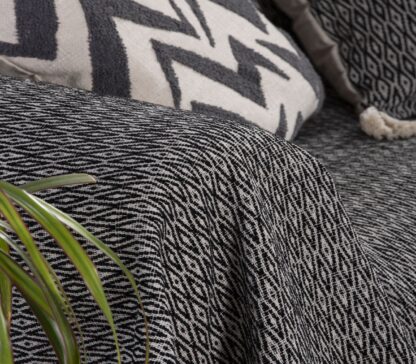 SOFA THROW - BLACK "ZACKREN" - different sizes - Image 2