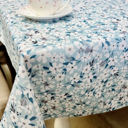 TABLE CLOTH - blue flowers 140x140