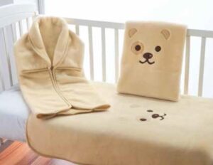 BABY ZIPPED BLANKET  des. 6281 BEAR