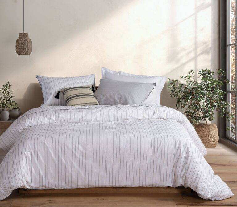 Optimal cotton percale duvet cover set in super double size 240x230cm with matching pillowcases.
